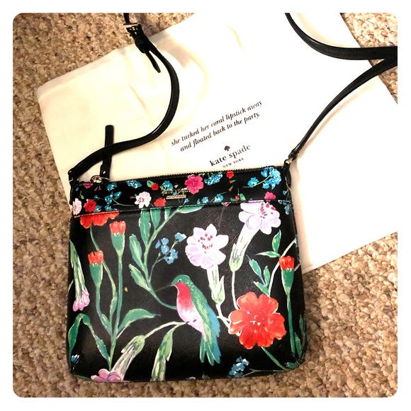 kate spade Handbags - Kate Spade Jardin Leather Crossbody Bag!